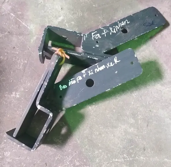 Bas đèn pha + xinhan xe R BasPhaSinhan