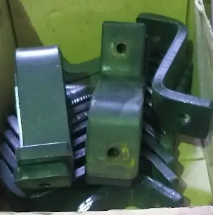 Bas đèn redzone xe R GC1152341601