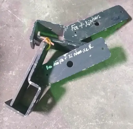 Bas đèn pha + xinhan xe R BasPhaSinhan