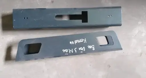 Bas đèn xinhan 3 màu Komatsu GC97256348