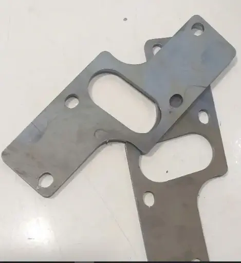 Bas bắt ống dầu 15024411309